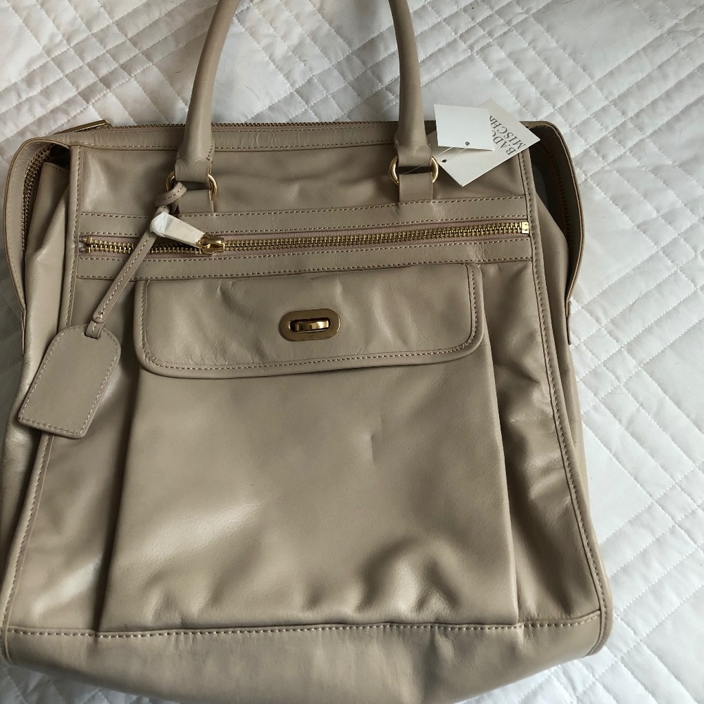 NWT Badgley Mishka ‼️ 100% Authentic